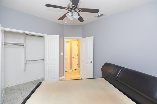 Building Photo - 7601 Granite Dr