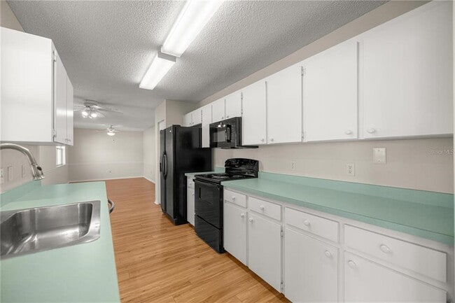 Building Photo - 8478 SW 61st Terrace Rd