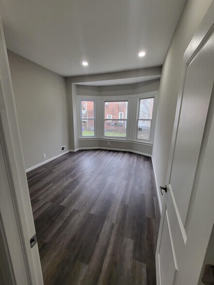 Building Photo - 132 N 50th St
