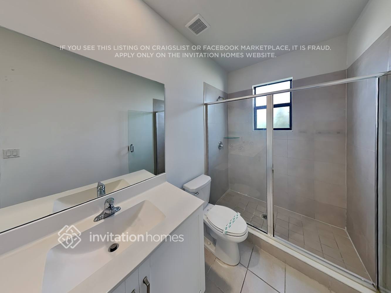 Building Photo - 3445 W 110th St