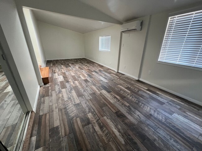 Building Photo - Freshly Renovated Gem with Incredible Floor Plan