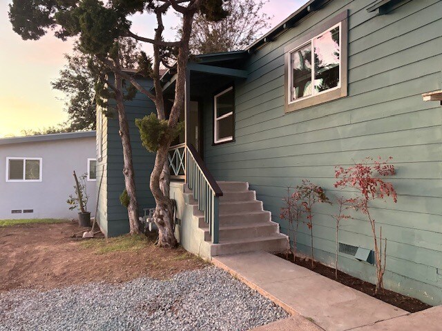 Building Photo - 7152 Mohawk St