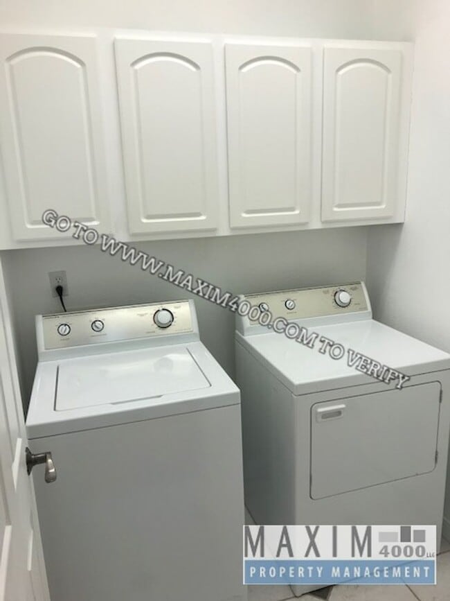 Building Photo - 565 1/2 GARDEN GROVE COURT - 2BED/2BATH