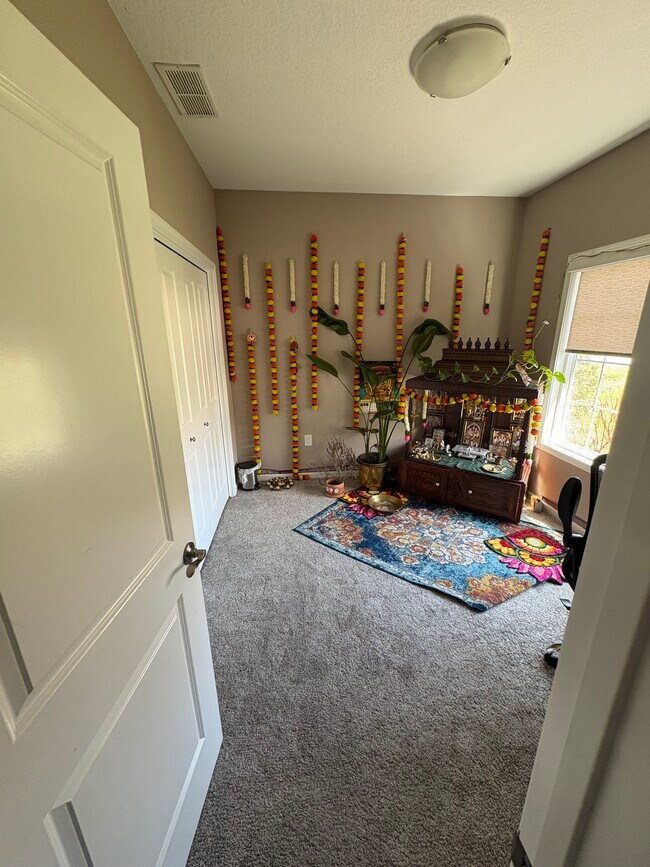 Building Photo - 5668 Prairie Grass Dr