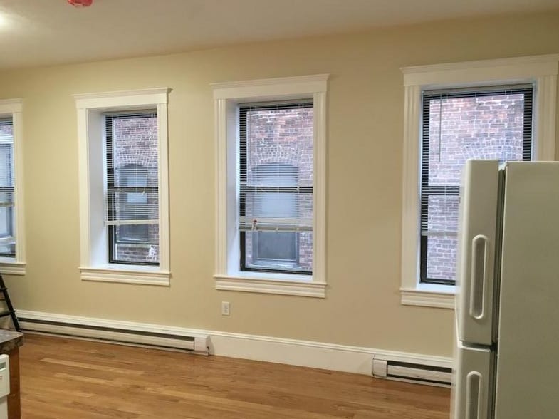 Building Photo - 887 Huntington Ave