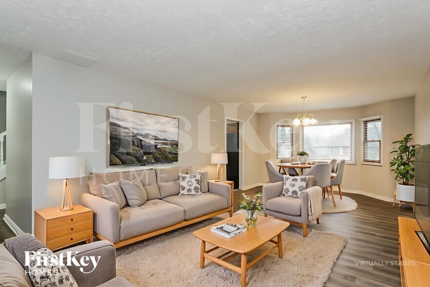 Building Photo - 458 Pebble Way