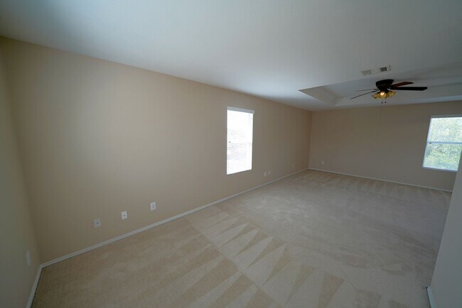 Building Photo - Beautifully maintained home for lease! - Realtor Commission: $500