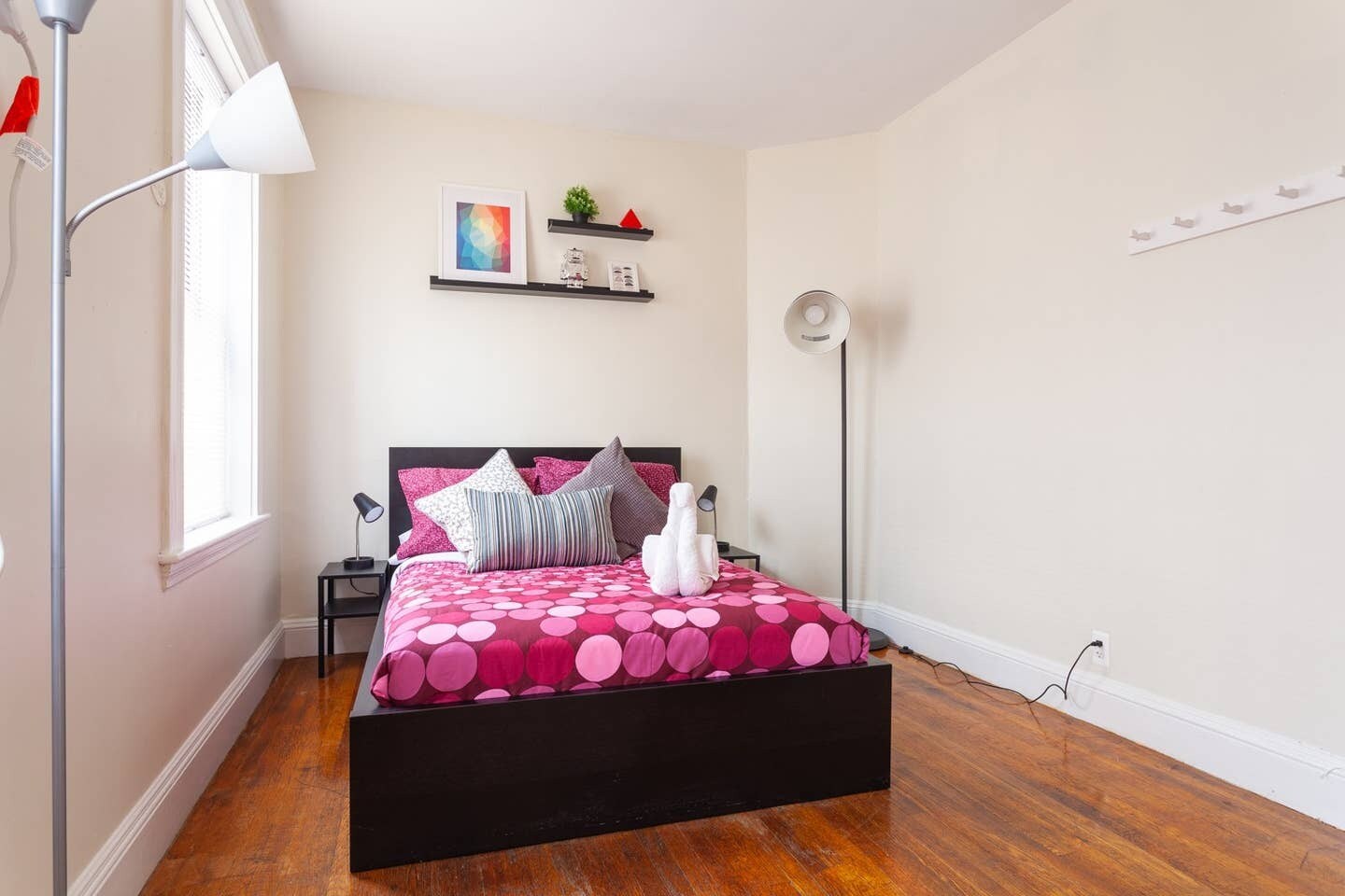 Building Photo - 1247 Beacon St