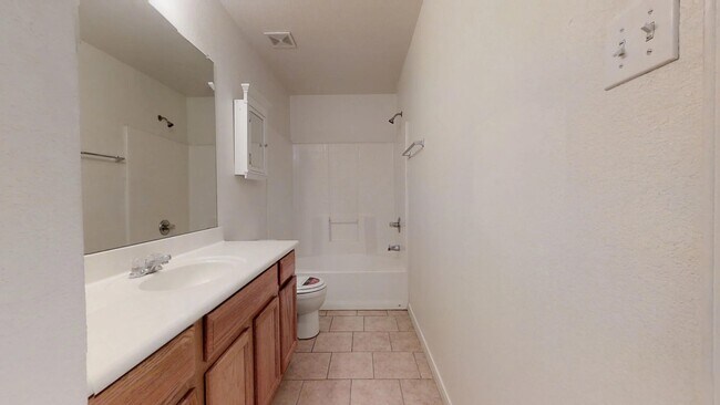 Building Photo - ALL TILE DUPLEX IN NOLANVILLE!!!