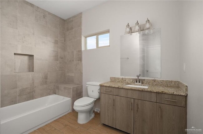 Building Photo - 9 E Eisenhower Ave