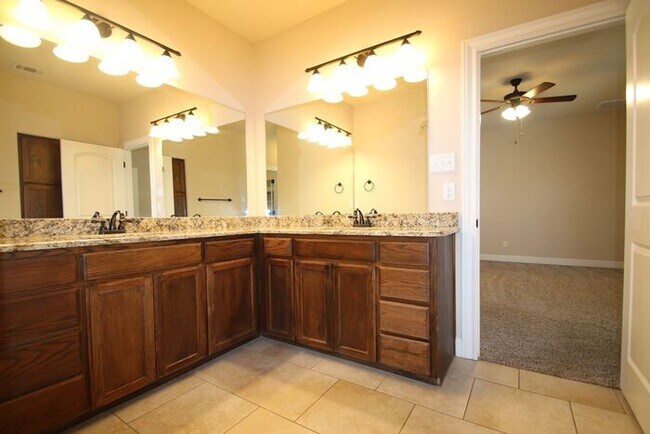 Building Photo - Ready Now! 3BD/2BA Home in Benbrook | Vaulted Ceilings | Gourmet Kitchen | 2-Car Garage | Landsca...