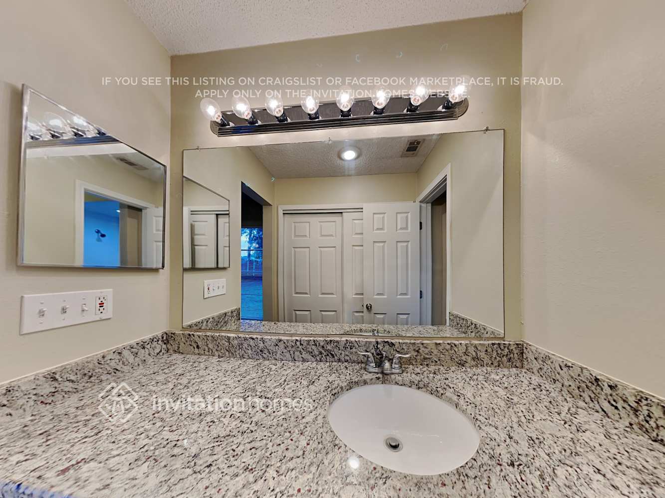 Building Photo - 851 Woodgate Trail