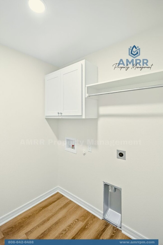 Building Photo - 1401 Sioux Pl