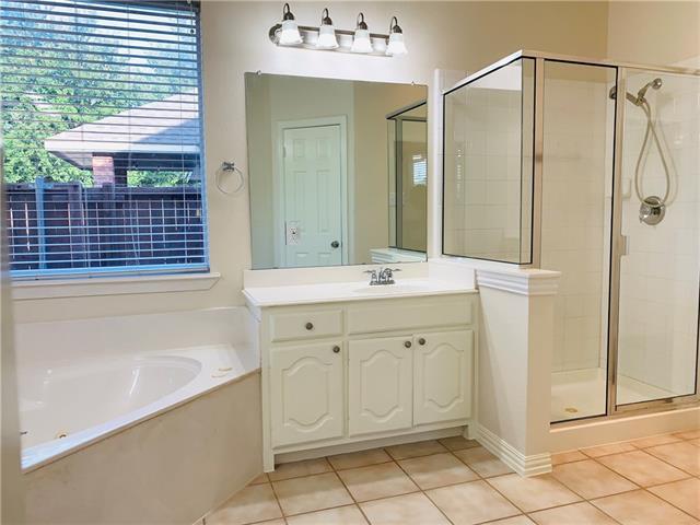 Building Photo - 1505 Somerset Dr