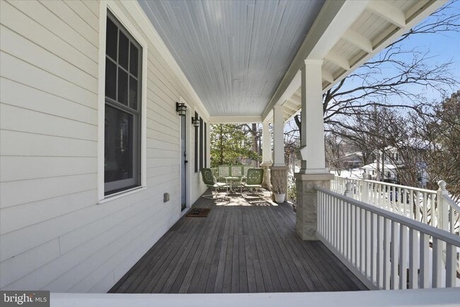 Building Photo - 511 N Fillmore St