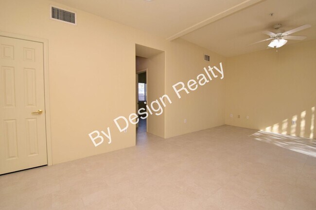 Building Photo - Newly Updated 3 Bed 2 Bath Townhome in Gated Central Tucson Community with Mountain Views