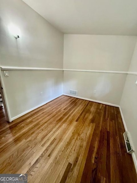 Building Photo - 3591 Raymond Dr