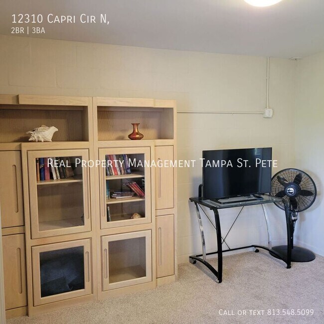 Building Photo - 12310 Capri Cir N