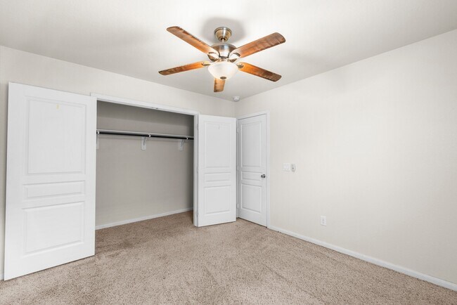 Building Photo - 15406 Grand Sage Dr