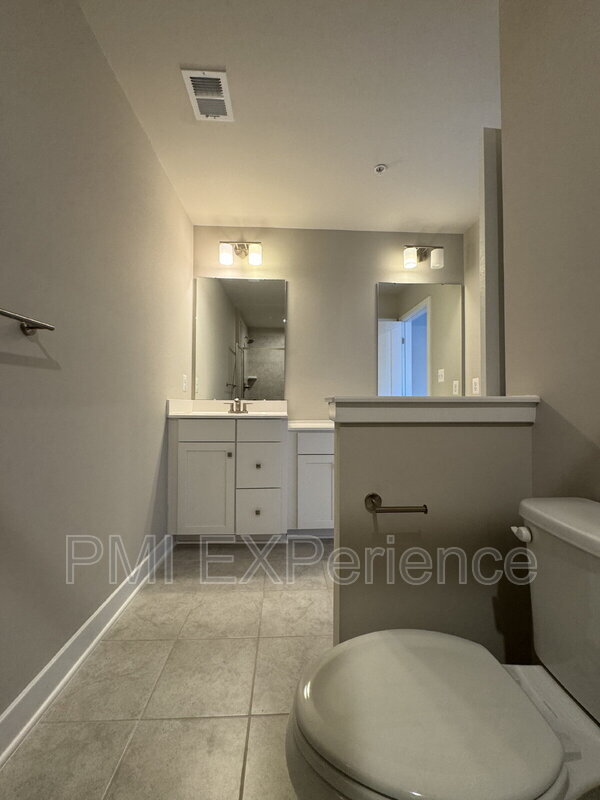 Building Photo - 5609 Greenpoint Ln