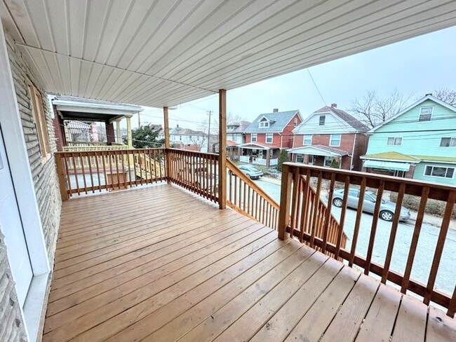 Building Photo - 1337 Methyl St