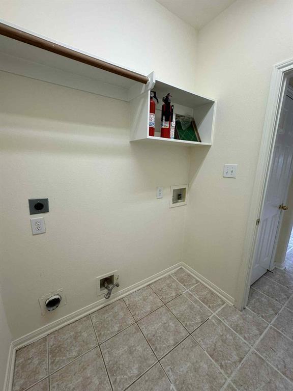 Building Photo - 15215 Millers Run Ln
