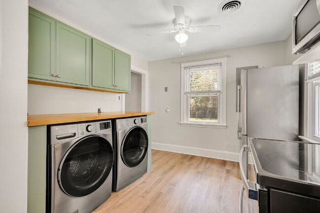Building Photo - Charming 3-Bedroom, 1 Bath Home located in Sandston-$1750/Mo