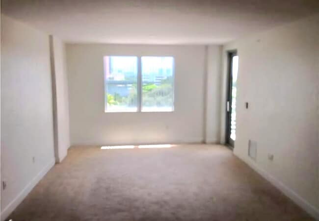 Building Photo - 1830 Radius Dr