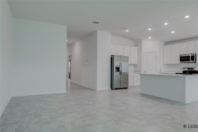 Building Photo - 4840 Edensbridge Ln