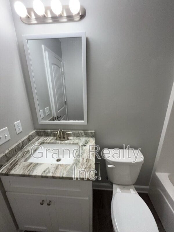 Building Photo - 4010 Roxies Ln
