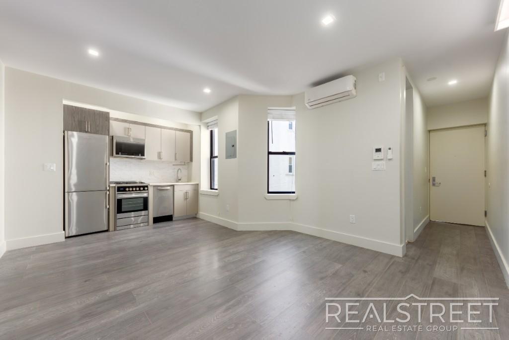 Building Photo - NO FEE! Modern New 2 Bed in Park Slope