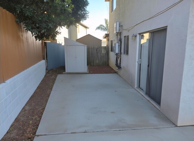 Building Photo - Shh....Clairemont's Best kept SECRET!