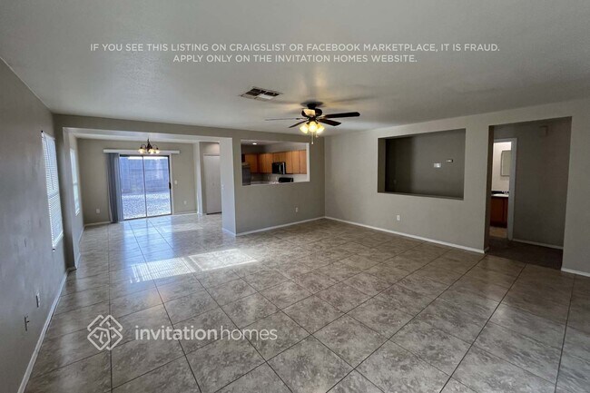 Building Photo - 12628 N Main St