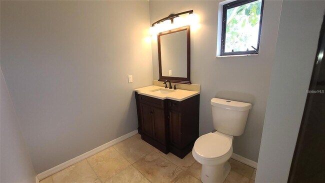 Building Photo - 13 Seaward Cir