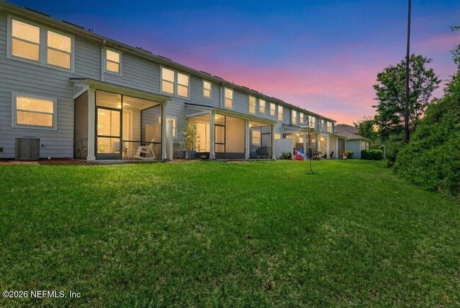 Building Photo - 381 Richmond Dr