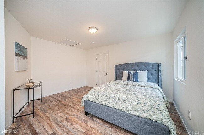 Building Photo - 7 br, 3 bath House - 803 East 89th Street ...