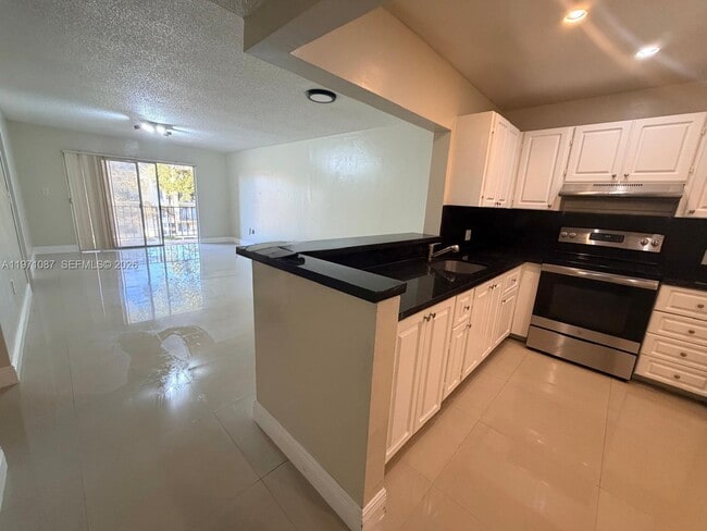 Building Photo - 11925 NE 2nd Ave