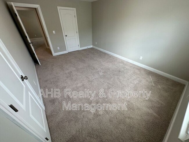 Building Photo - 850 Longleaf Pine Pl
