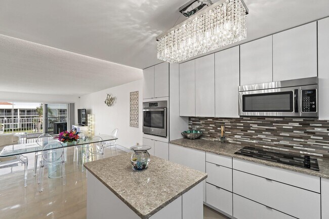 Building Photo - 100 Waterway Rd