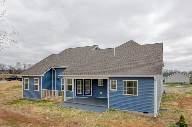 Building Photo - 127 Riverbend Dr