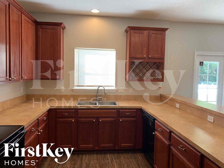 Building Photo - 2831 Harvest Moon Dr