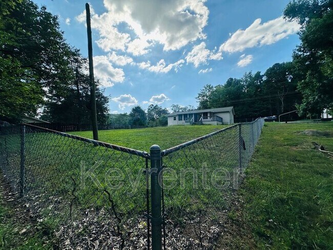 Building Photo - 12516 Yarnell Rd