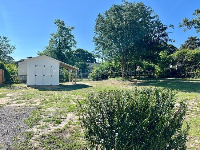 Building Photo - 6405 Myrtle Grove Rd