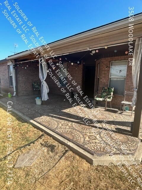Building Photo - 3508 Woodlake Dr