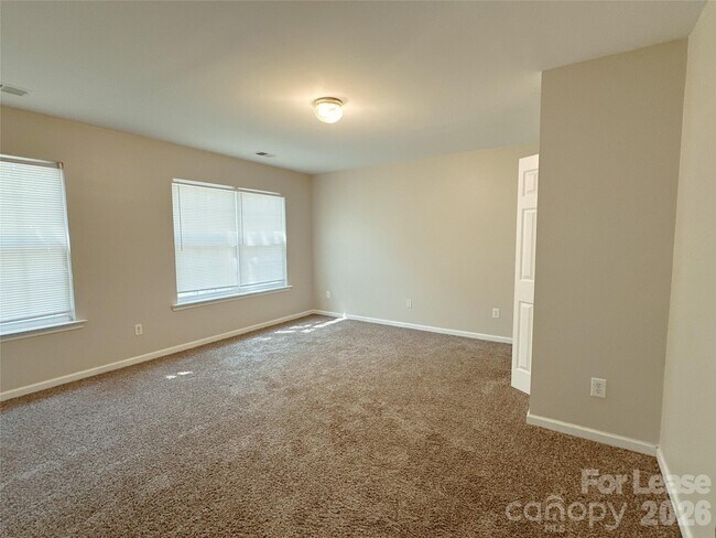 Building Photo - 7629 Abigail Glen Dr