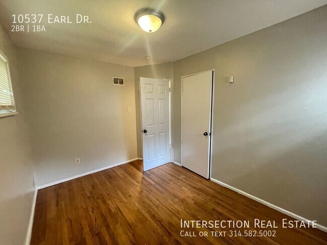 Building Photo - 10537 Earl Dr