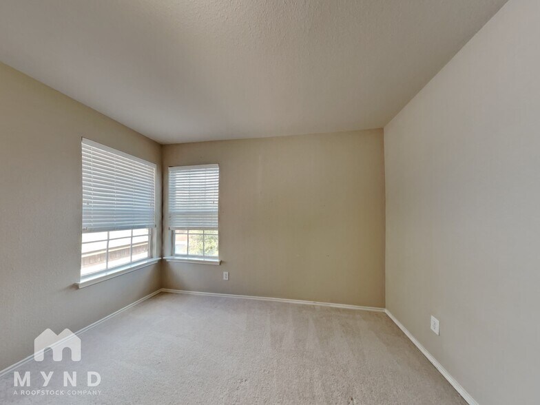 Building Photo - 26811 Spiral Canyon