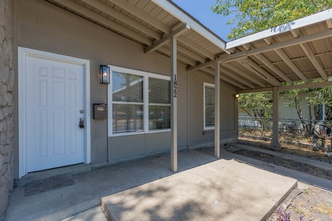 Building Photo - 1822 Arroya Vista Dr