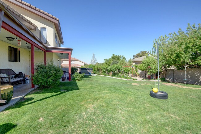 Building Photo - Stunning 4-Bedroom Albuquerque Foothill Ho...