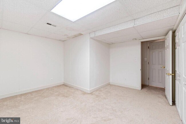 Building Photo - 1818 Panarama Ct